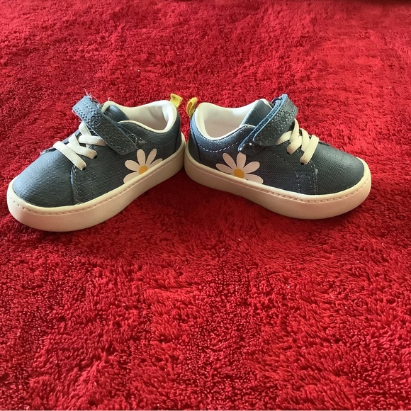 Carter’s toddler girl denim sneakers - Picture 2 of 6